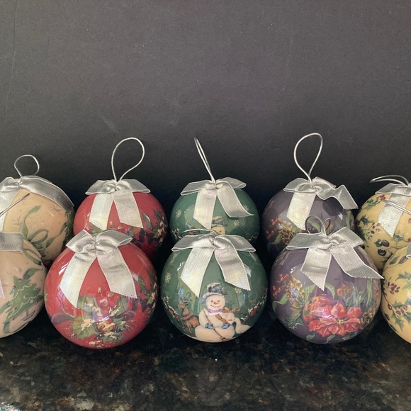 Tracy Porter Sweet Tidings Handcrafted Set of 10 Ball Ornaments/NEW IN BOX! - Picture 1 of 12